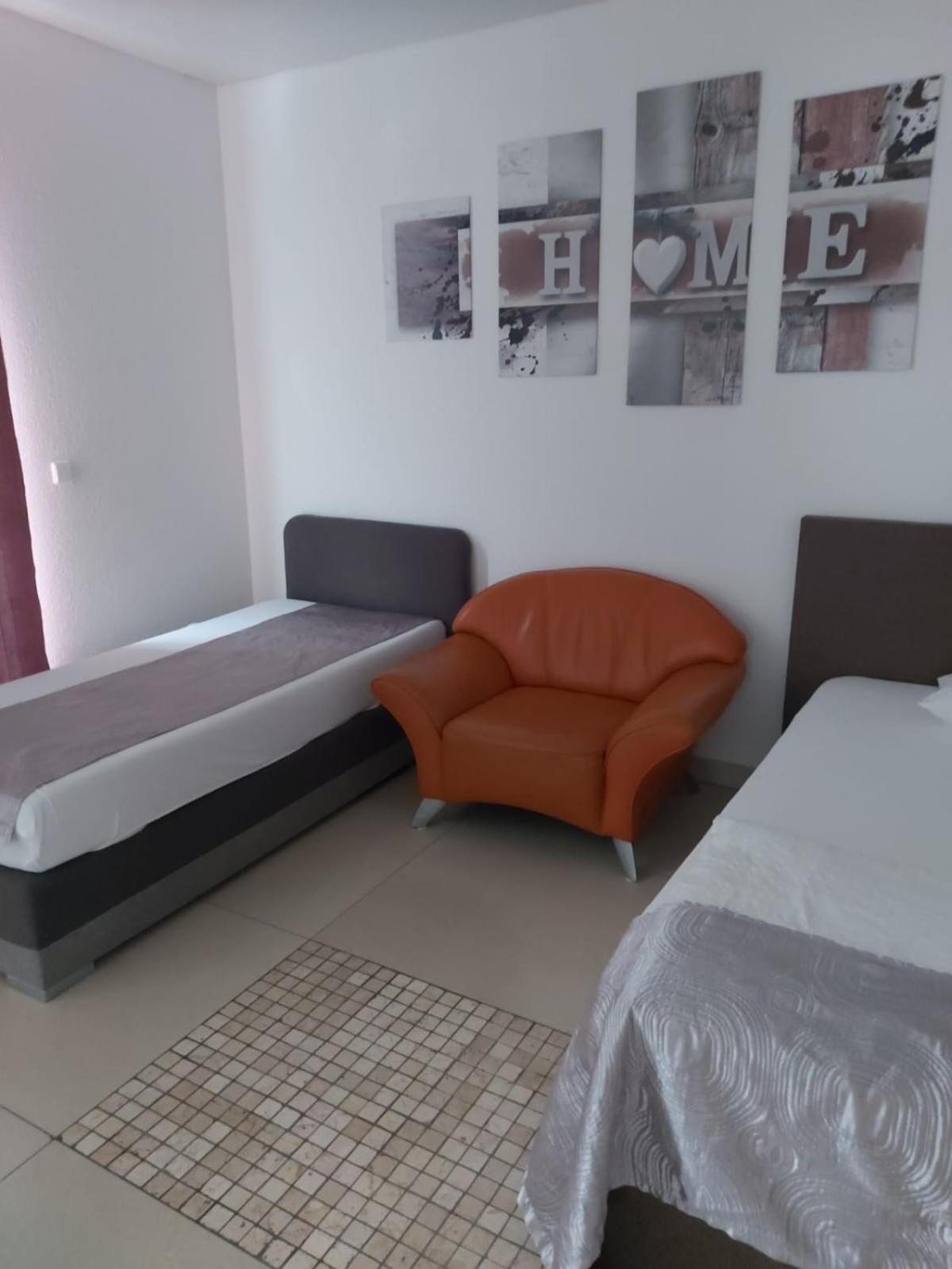 Gemuetliches J&L Apartment Nahe Des Hauptbahnhofes Баден-Баден Екстер'єр фото